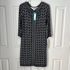 Elegant Black and White Long Sleeve Dress